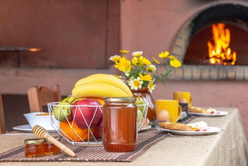 Milatos House | Το σπιτι του μελισσοκομου