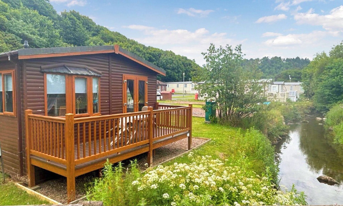 Cockburnspath Ski Chalet | 1 bedroom accommodation in Cockburnspath, Nr Dunbar