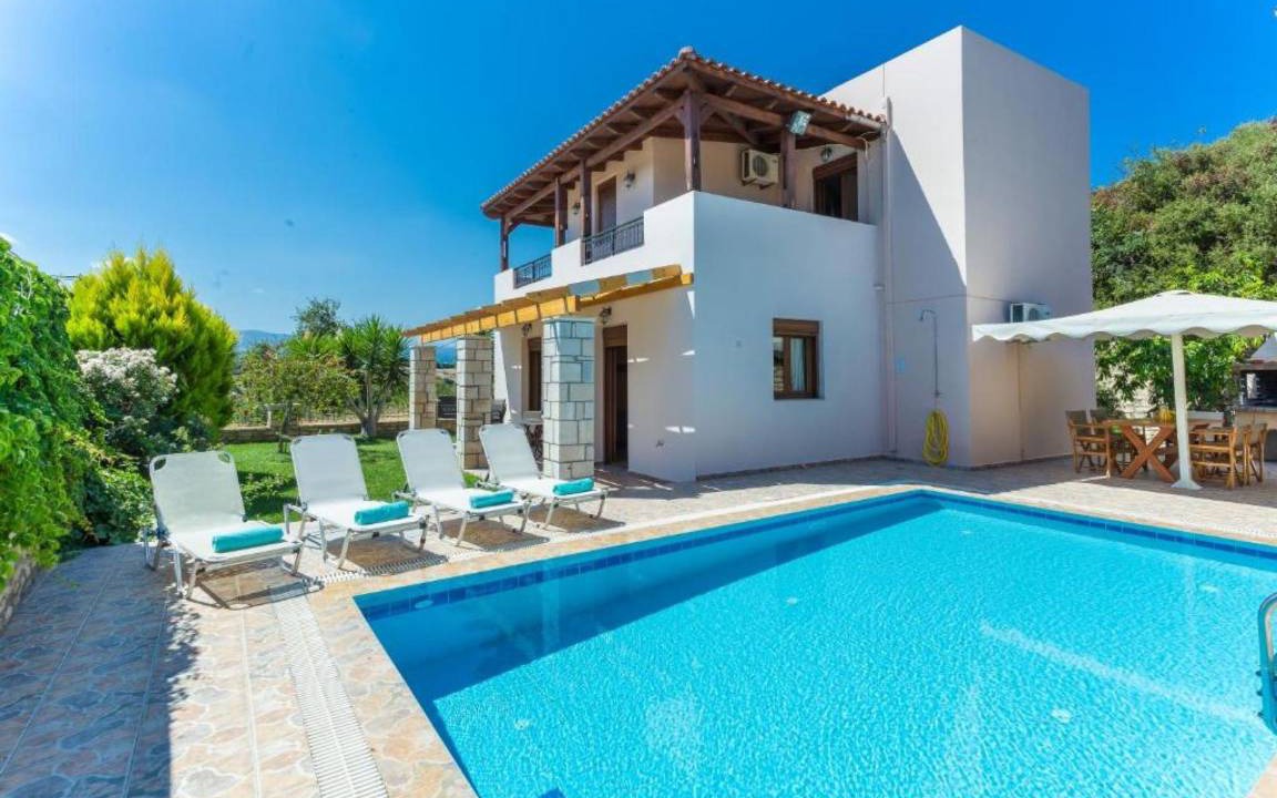 Roumeli Villa | 107 m² Villa ∙ 3 bedrooms ∙ 6 guests