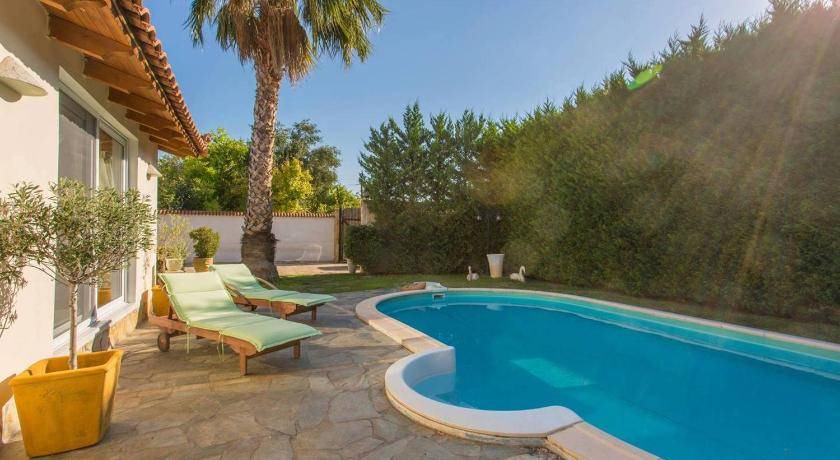 Salamis House | 110 m² House ∙ 3 bedrooms ∙ 9 guests