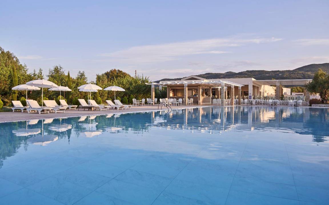 Notos Resort | 110 m² Resort ∙ 2 bedrooms ∙ 127 guests