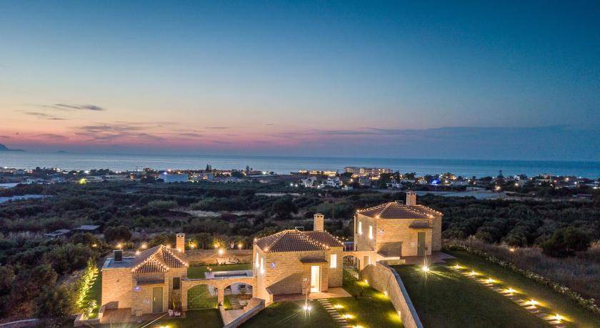 Agkisaras Resort | 110 m² Resort ∙ 3 bedrooms ∙ 127 guests