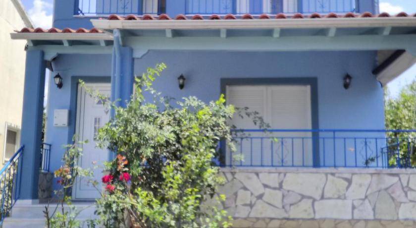 Kostakioi Villa | 120 m² Villa ∙ 3 bedrooms ∙ 8 guests