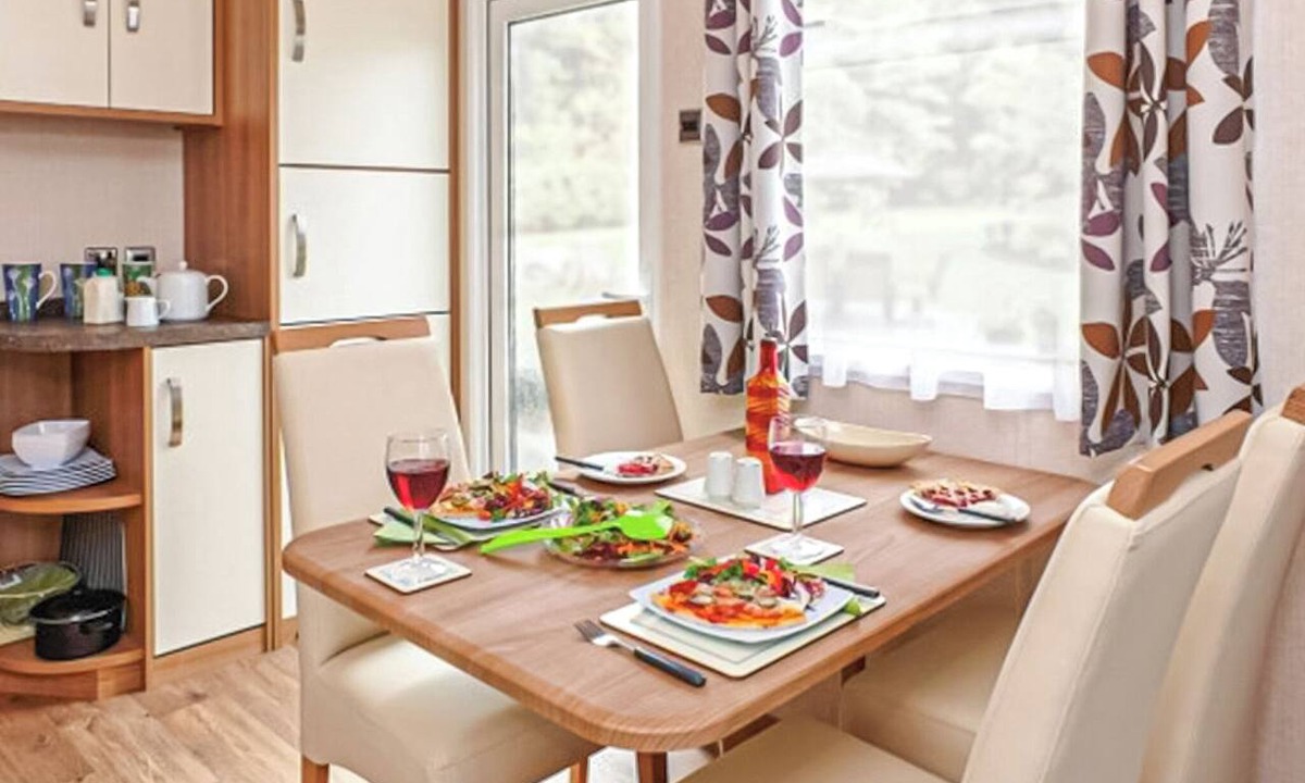 Wigton House | 12ft-wide caravan with one double and two twin.