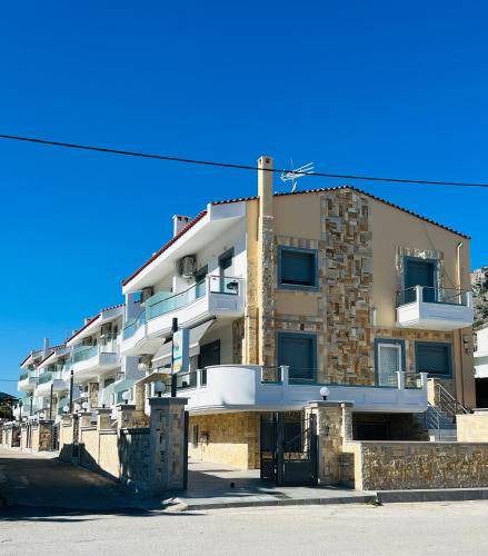 Salamis Apartment | 130 m² Apartment ∙ 4 bedrooms ∙ 5 guests