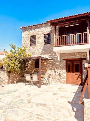 Agios Nikolaos Villa | 140 m² Villa ∙ 2 bedrooms ∙ 8 guests