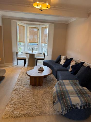 Fort William Apartment | 15 By The Shore