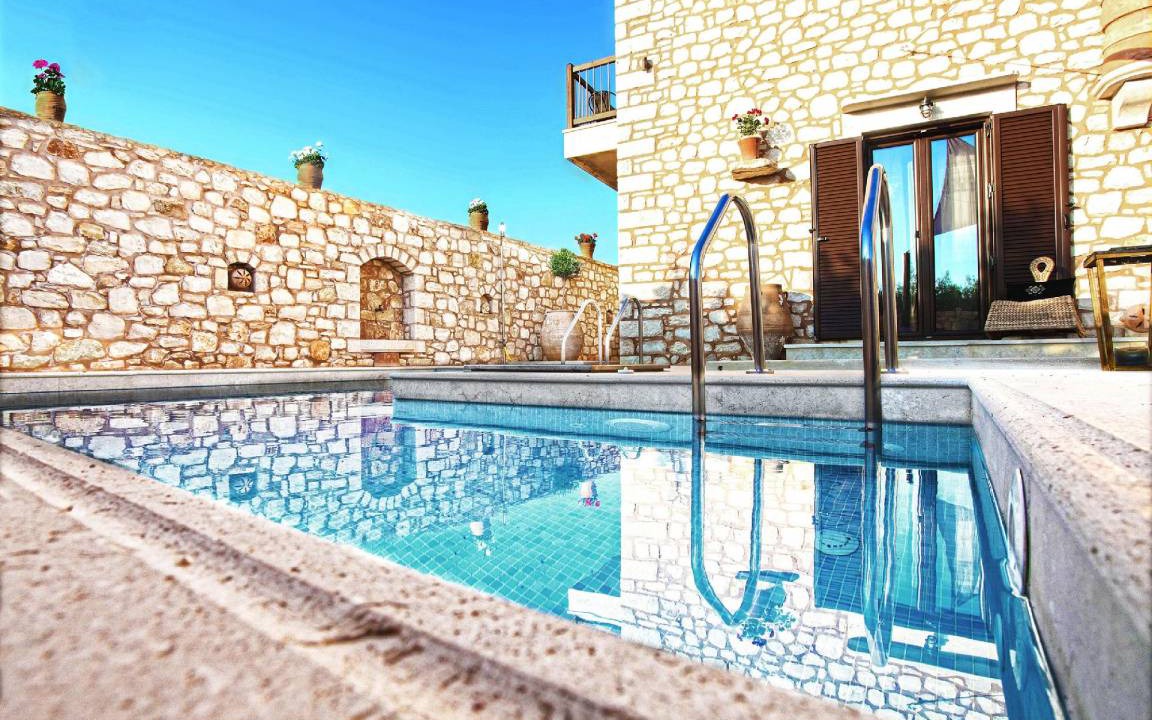 Roumeli House | 150 m² House ∙ 2 bedrooms ∙ 5 guests