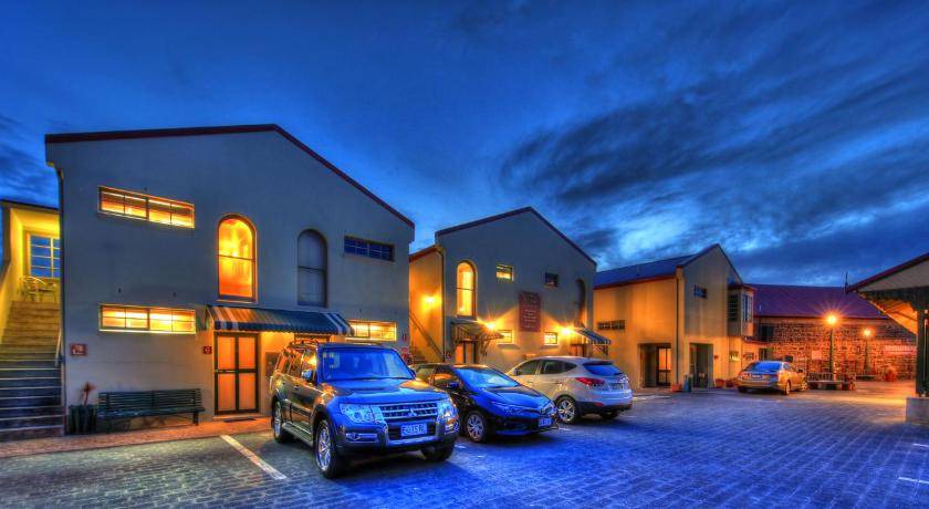 Stanley Apartment | 150 m² Serviced apartment ∙ 4 bedrooms ∙ 8 guests