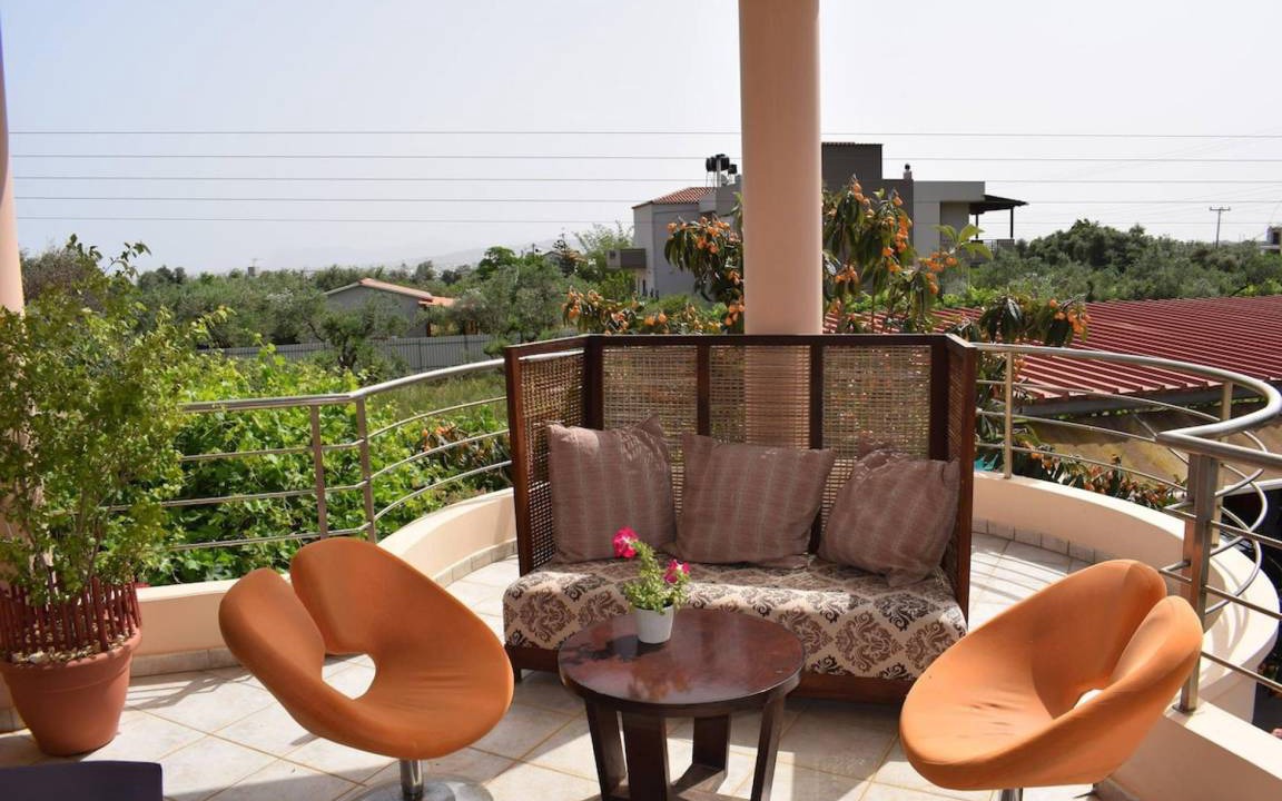 Perivolia Villa | 152 m² Villa ∙ 3 bedrooms ∙ 7 guests