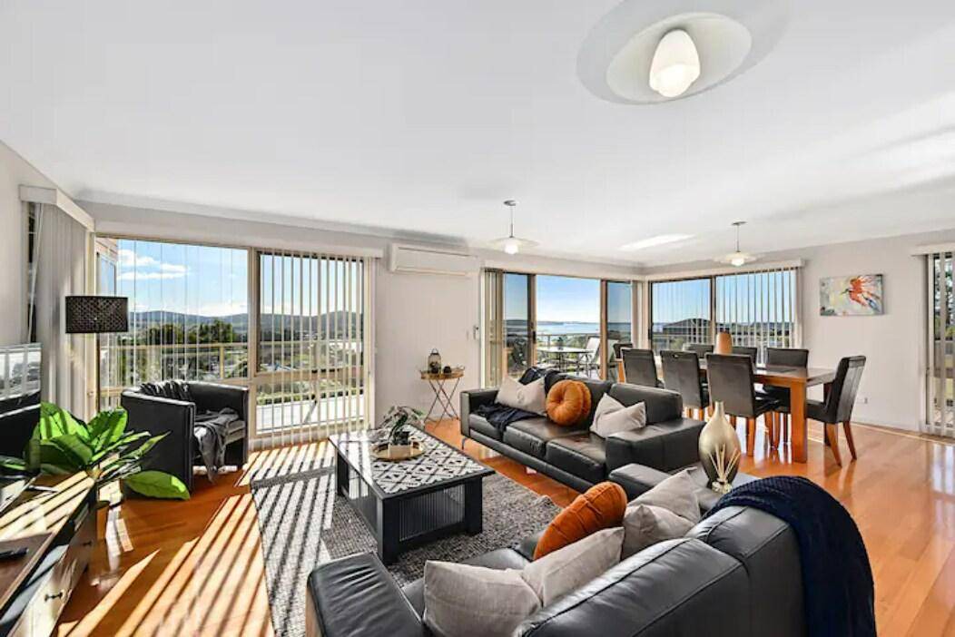 St Helens House | 170 m² House ∙ 3 bedrooms ∙ 8 guests