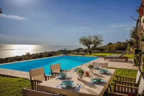 Mavrata Villa | 176 m² Villa ∙ 4 bedrooms ∙ 8 guests