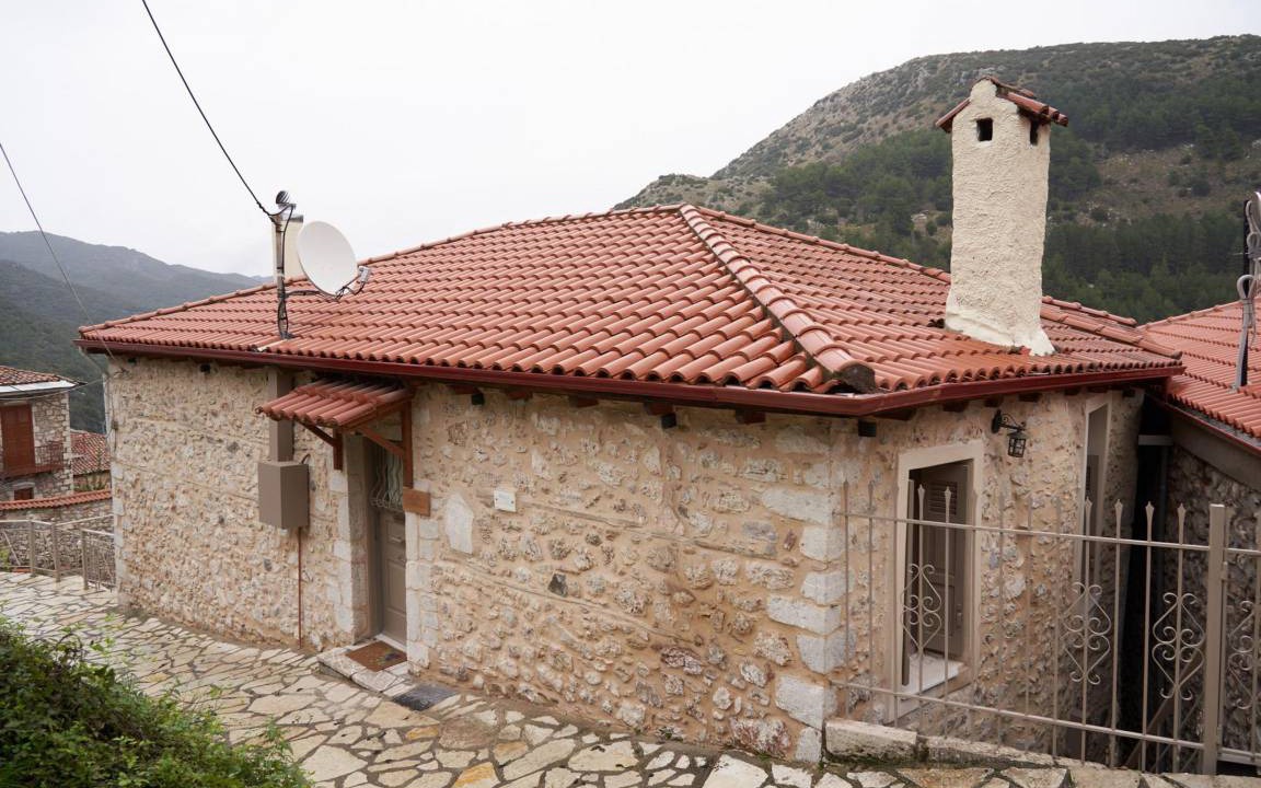 Raftis House | 190 m² House ∙ 3 bedrooms ∙ 9 guests