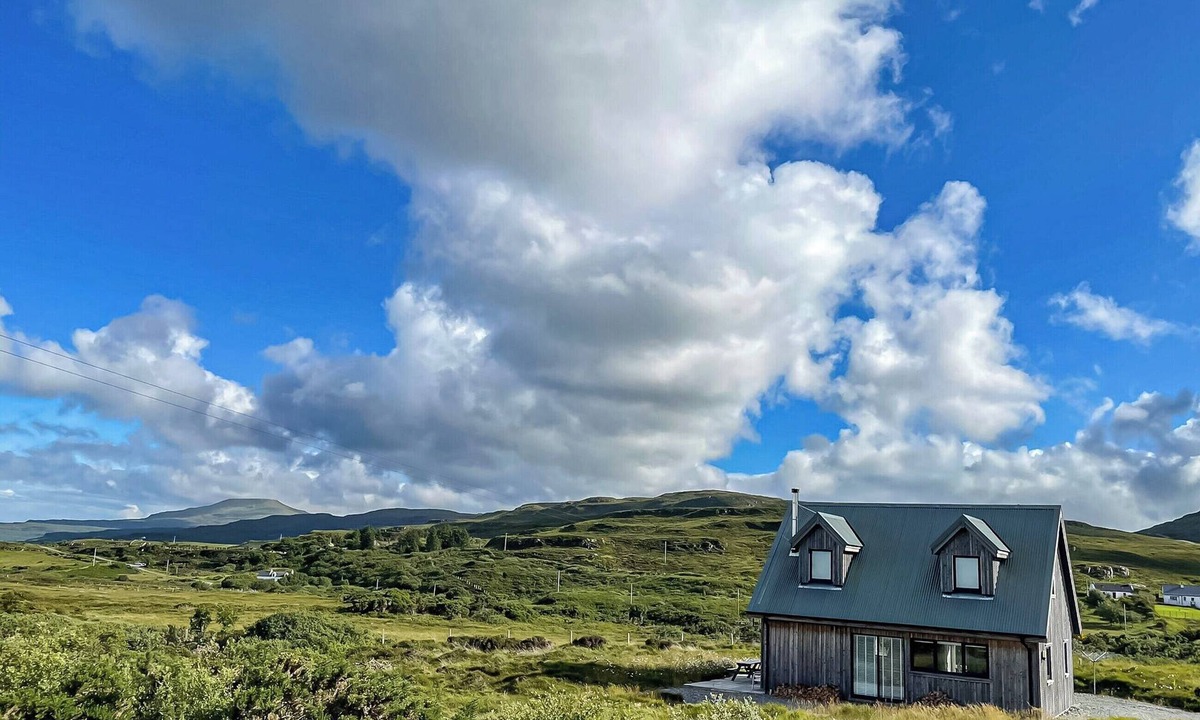 Colbost Cottage | 2 bedroom accommodation in Husabost, near Dunvegan