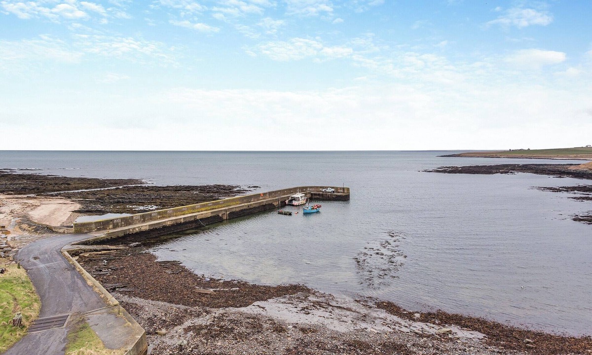 Mey Cottage | 2 bedroom accommodation in Mey, near Thurso
