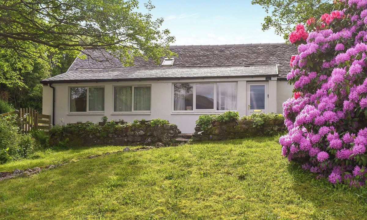 Torrin Cottage | 2 bedroom accommodation in Torrin