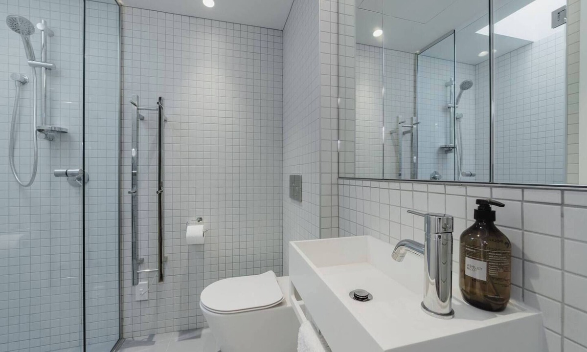 Te Aro Apartment | 2-in-1: 2BR Apt + Self-Contained Studio