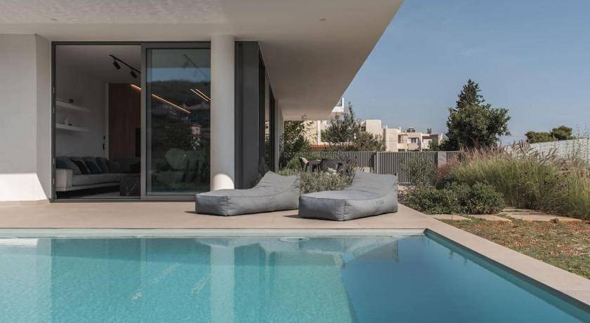 Spata-Artemida Villa | 200 m² Villa ∙ 4 bedrooms ∙ 9 guests