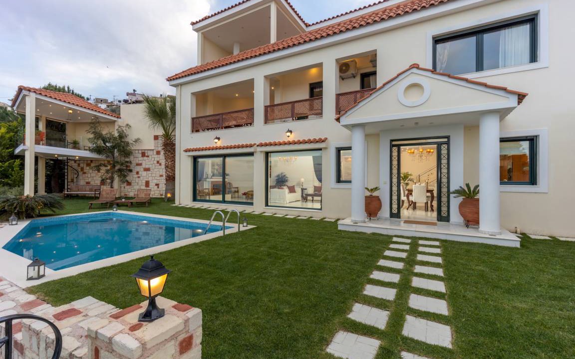 Rodhia Villa | 200 m² Villa ∙ 4 bedrooms ∙ 7 guests