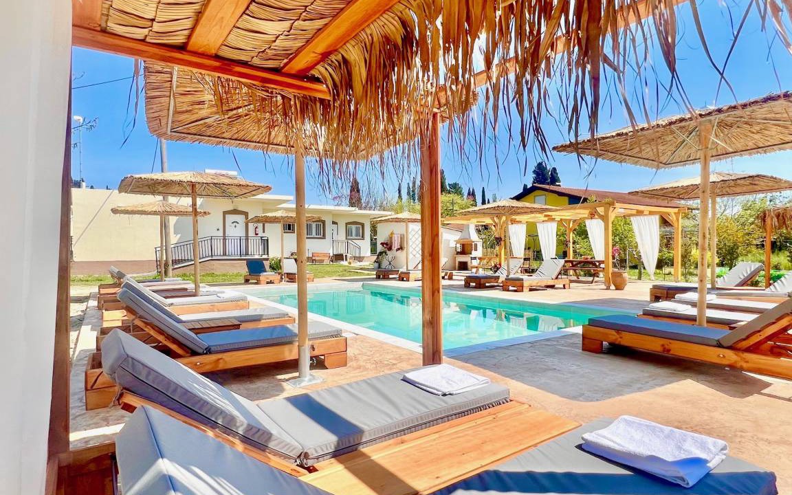 Sidari Villa | 200 m² Villa ∙ 8 bedrooms ∙ 16 guests