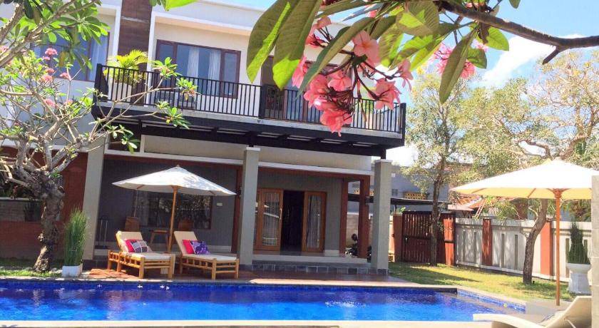 Lombok Villa | 200 m² Villa ∙ 3 bedrooms ∙ 6 guests