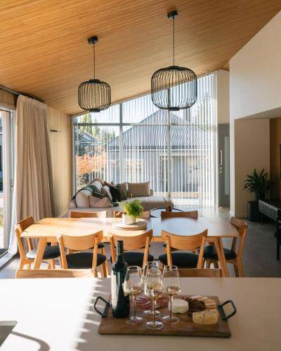 Cardrona Resort | 245 m² Resort ∙ 7 bedrooms ∙ 14 guests