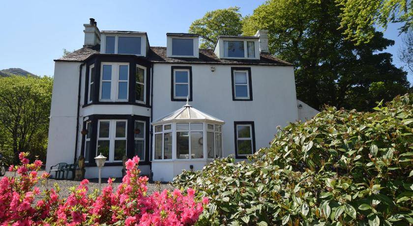 Cairndow House | 250 m² House ∙ 5 bedrooms ∙ 10 guests