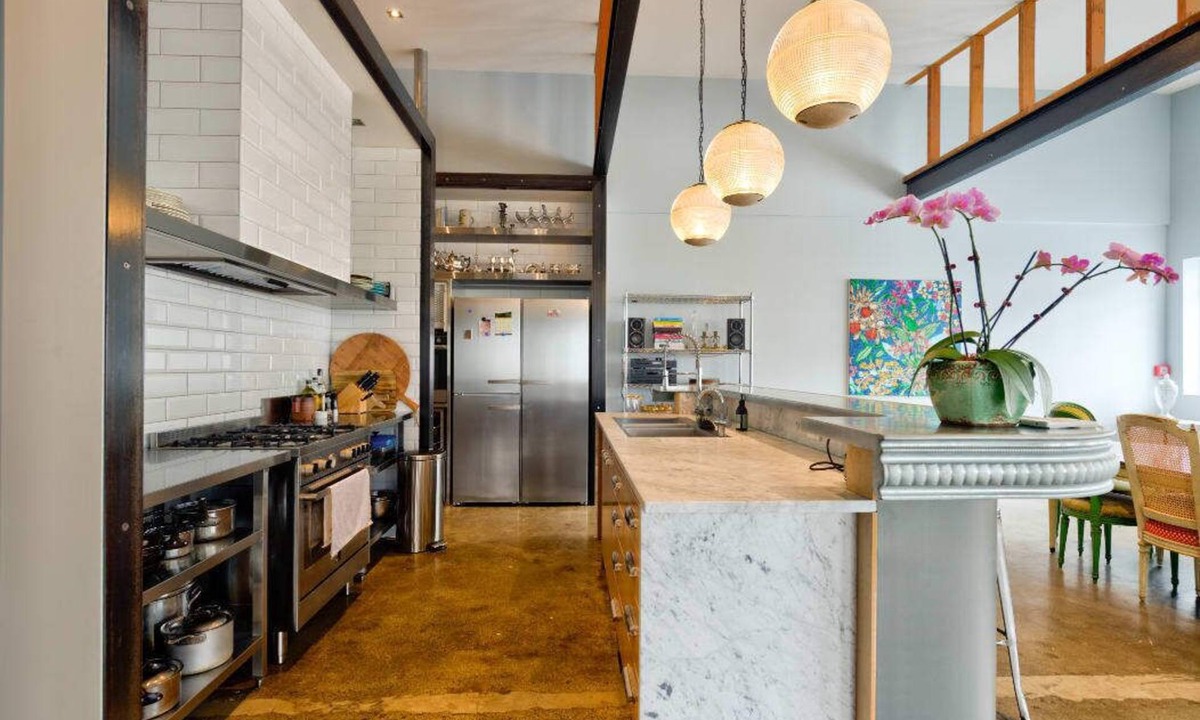 Te Aro Apartment | 250SQM Style Loft Apartment, Steam Shower & Sauna