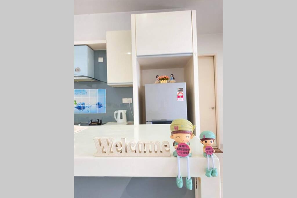 Puchong Apartment | 2mins from Setiawalk Mall 100mbps WIFI with NETFLIX