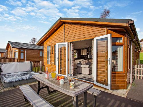 Banchory House | 3 Bed in Banchory 94062