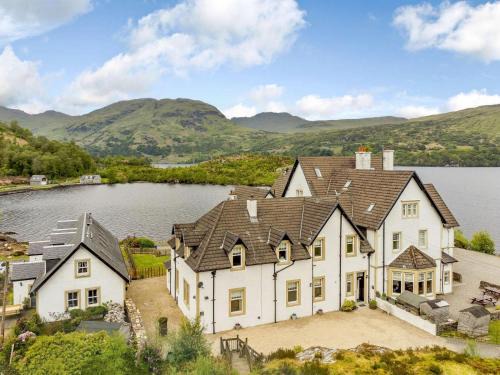 Stronachlachar House | 3 Bed in Stirling oc-78670