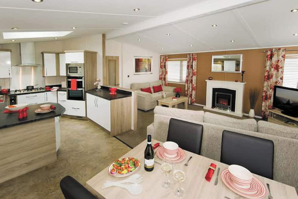 Newton Stewart Ski Chalet | 3 bedroom accommodation in Glenluce, Newton Stewart