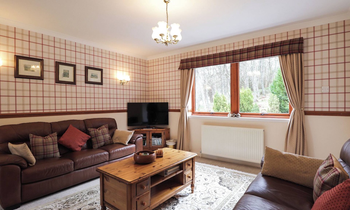 Kyleakin Cottage | 3 bedroom accommodation in Gorstan, near Garve