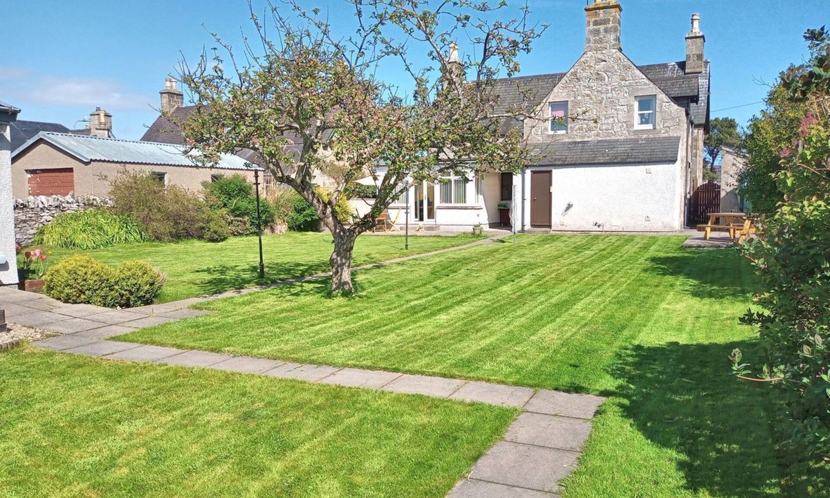 Brora Cottage | 3 bedroom accommodation in Brora