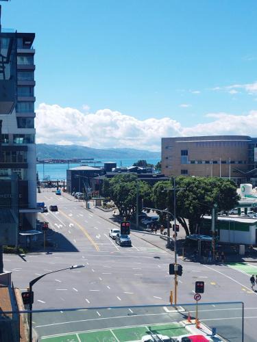 Te Aro Apartment | 3-Bedroom CBD Elevate Apartment