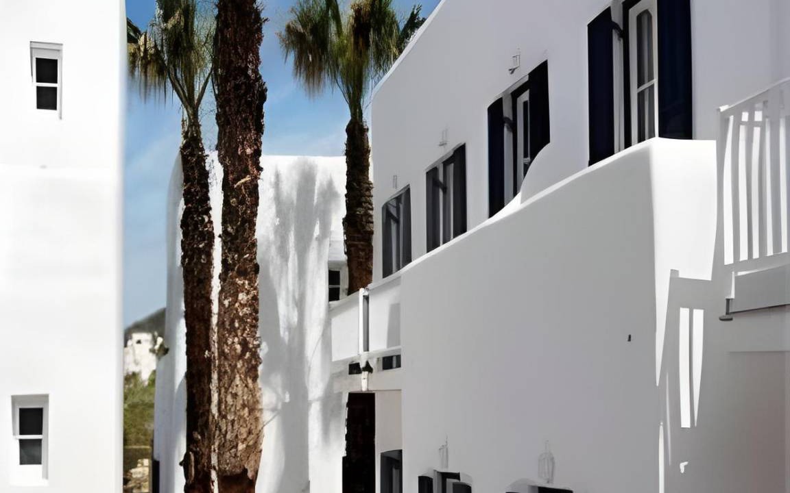 Parasporos Hotel | 30 m² Hotel ∙ 10 guests