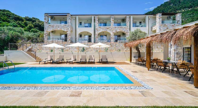 Golden Beach Hotel | 30 m² Hotel ∙ 4 guests