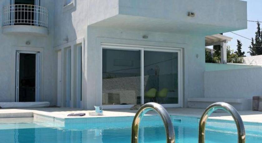 Agios Emilianos Villa | 320 m² Villa ∙ 5 bedrooms ∙ 10 guests