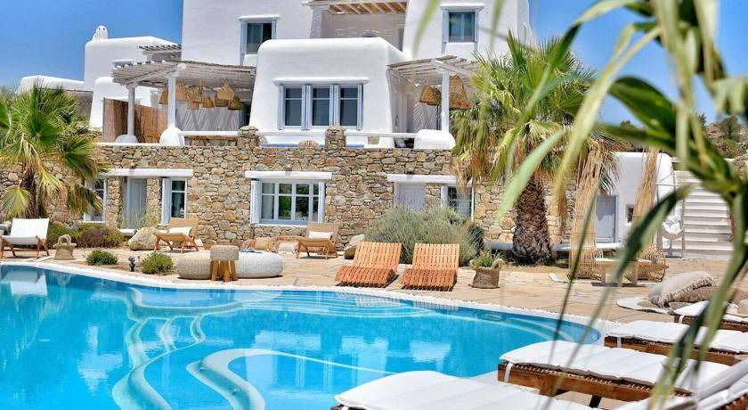 Platis Gialos Resort | 350 m² Resort ∙ 8 bedrooms ∙ 15 guests
