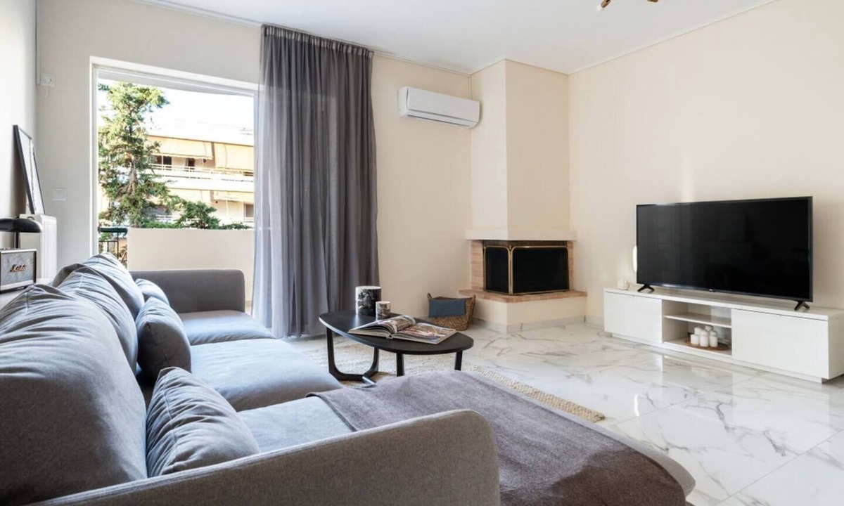 Elliniko-Argyroupoli Apartment | 3BD Apt next to The Ellinikon
