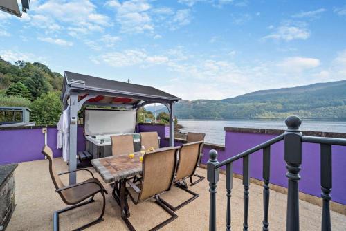 Cairndow House | 4 Bed in Lochgoilhead oc-j30107