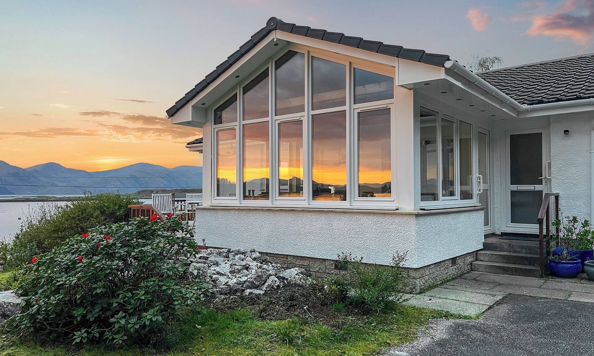 Port Appin Cottage | 4 bedroom accommodation in Appin