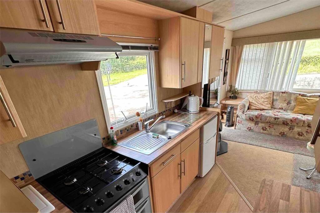 Glasgow Apartment | 4-Bedroom Cosalt Located in Uddingston, Glasgow at Maryville Caravan Site