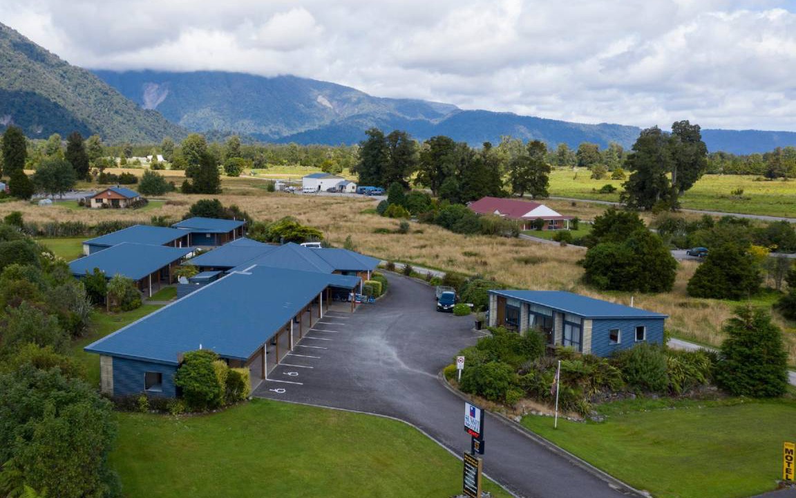 Fox Glacier Hotel | 40 m² Motel ∙ 127 guests