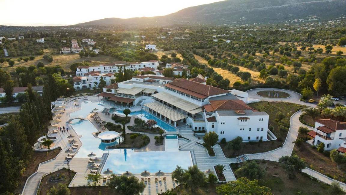 Eretria Hotel | 45 m² Hotel ∙ 6 guests