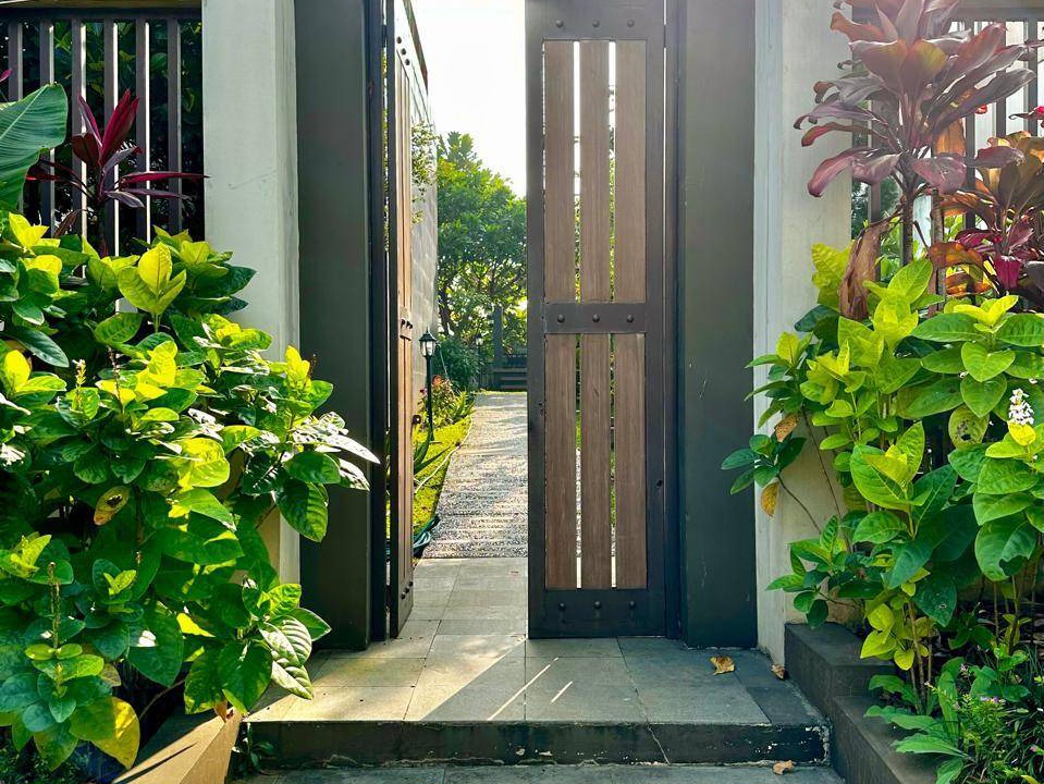 Ciawi Villa | 450 m² Villa ∙ 5 bedrooms ∙ 15 guests