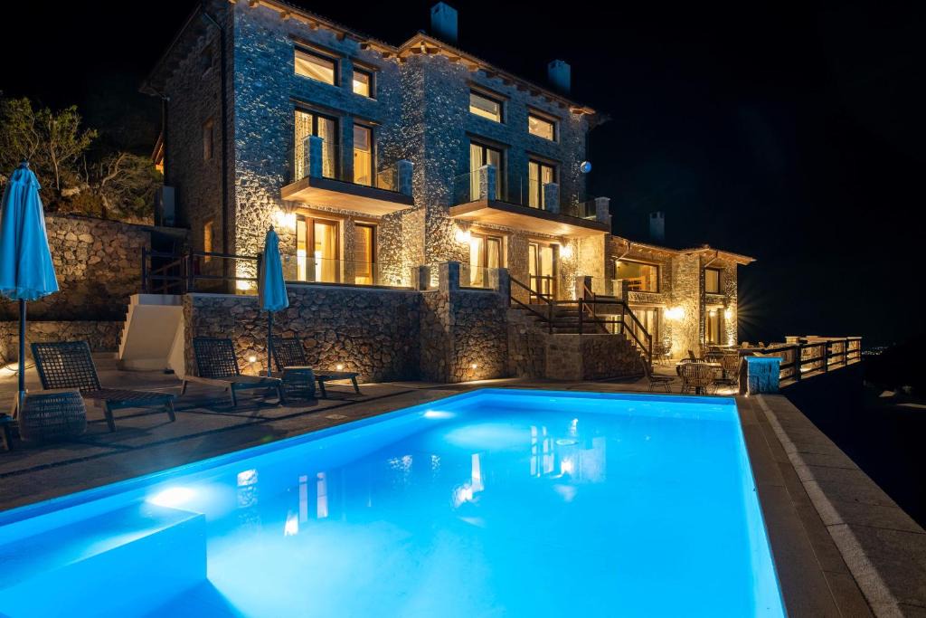Arachova Apartment | 5 Ραχες/5 Raches