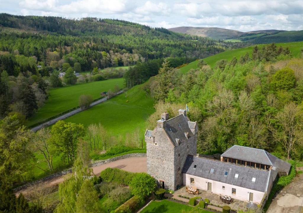 Selkirk House | 5 Bed in Selkirk oc-tower