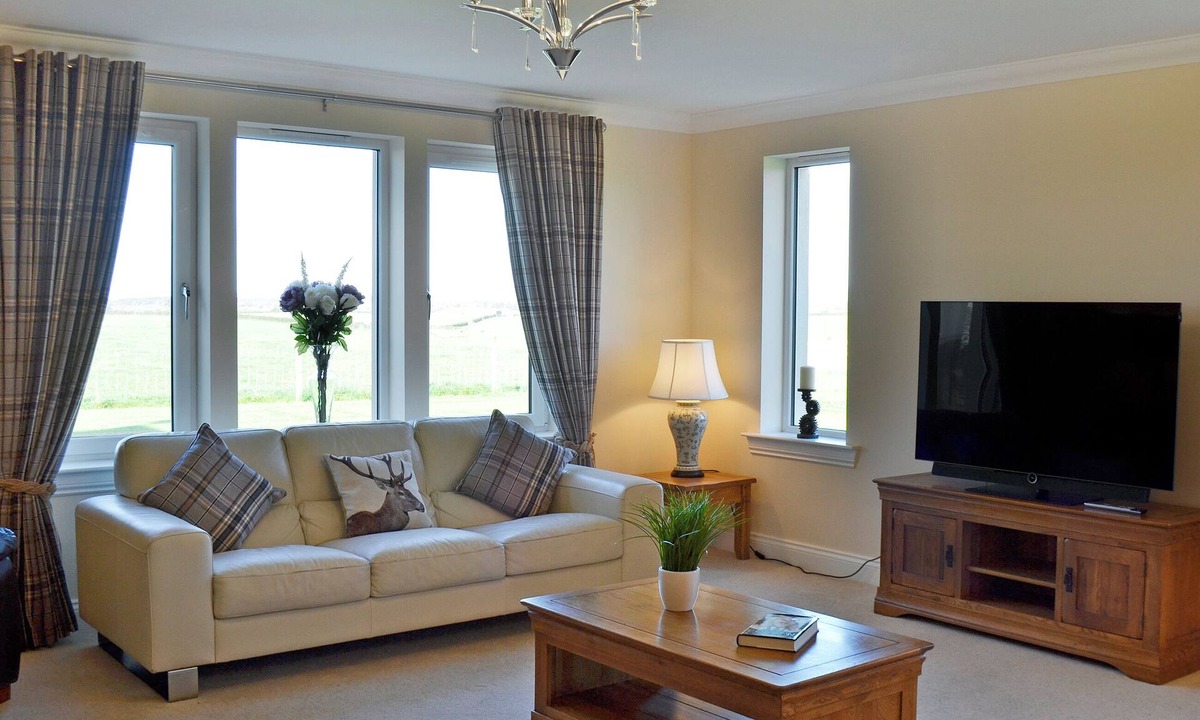 Kilmaurs Cottage | 5 bedroom accommodation in Kilmaurs, near Kilmarnock