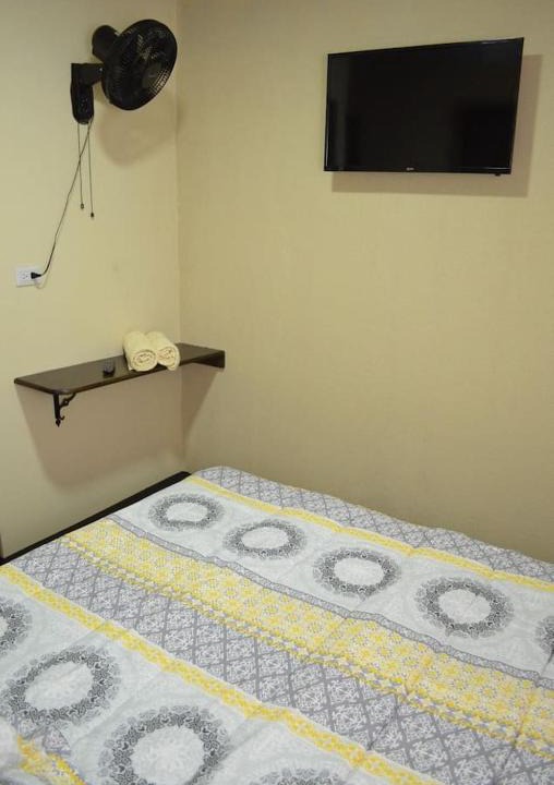 Carmen Apartment | #5 Private room close to Airport